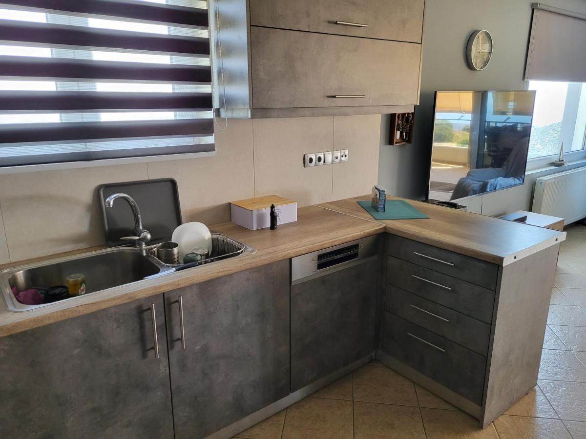 Saronida "Stergiou Luxury Apartment 2Nd Floor" Με Κοινη Πισινα מראה חיצוני תמונה